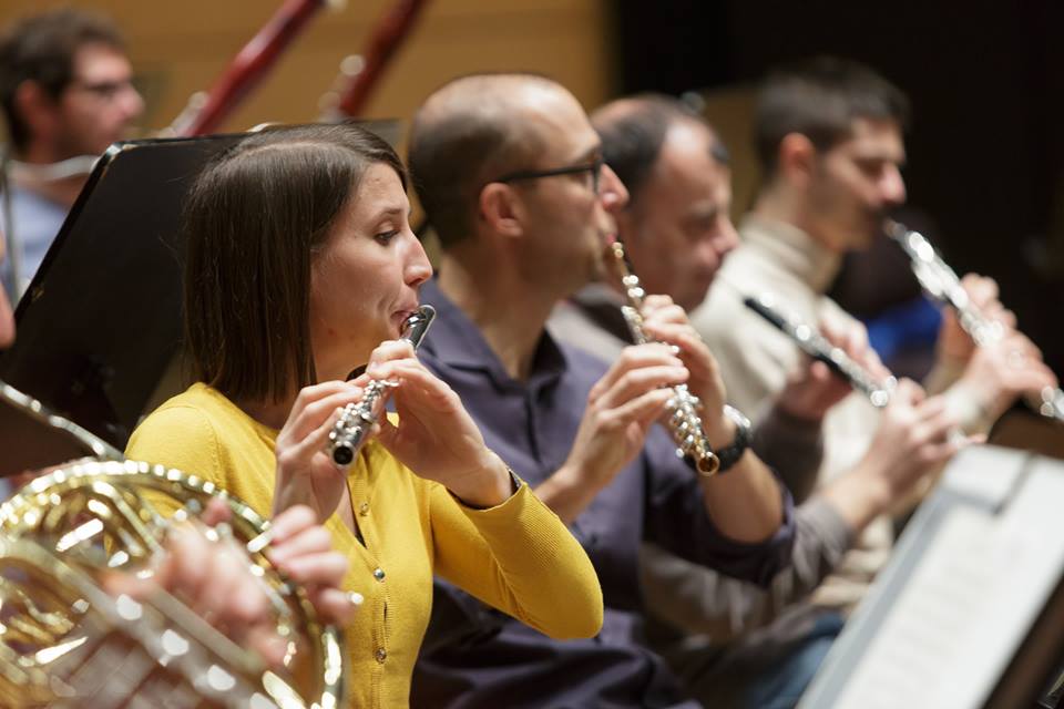 Orkester Slovenske filharmonije
dirigent György Győriványi Ráth
Dubravka Tomšič Srebotnjak klavir
Wolfgang Amadeus Mozart: Figarova svatba, uvertura, K. 492
Wolfgang Amadeus Mozart: Koncert za klavir in orkester v D-duru št. 26, K. 537
Franz Schmidt: Simfonija št. 4 v C-duru