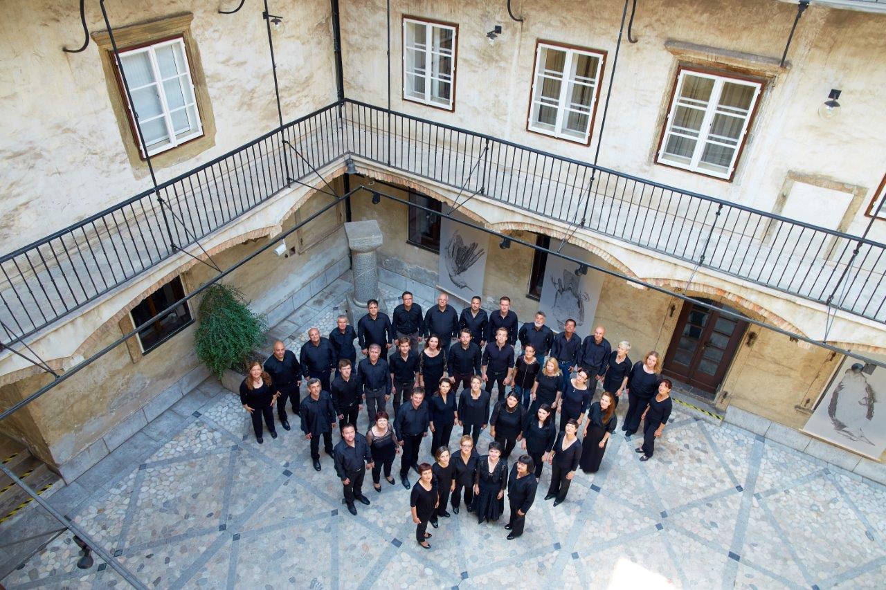 Zbor Slovenske filharmonije, foto Janez Kotar