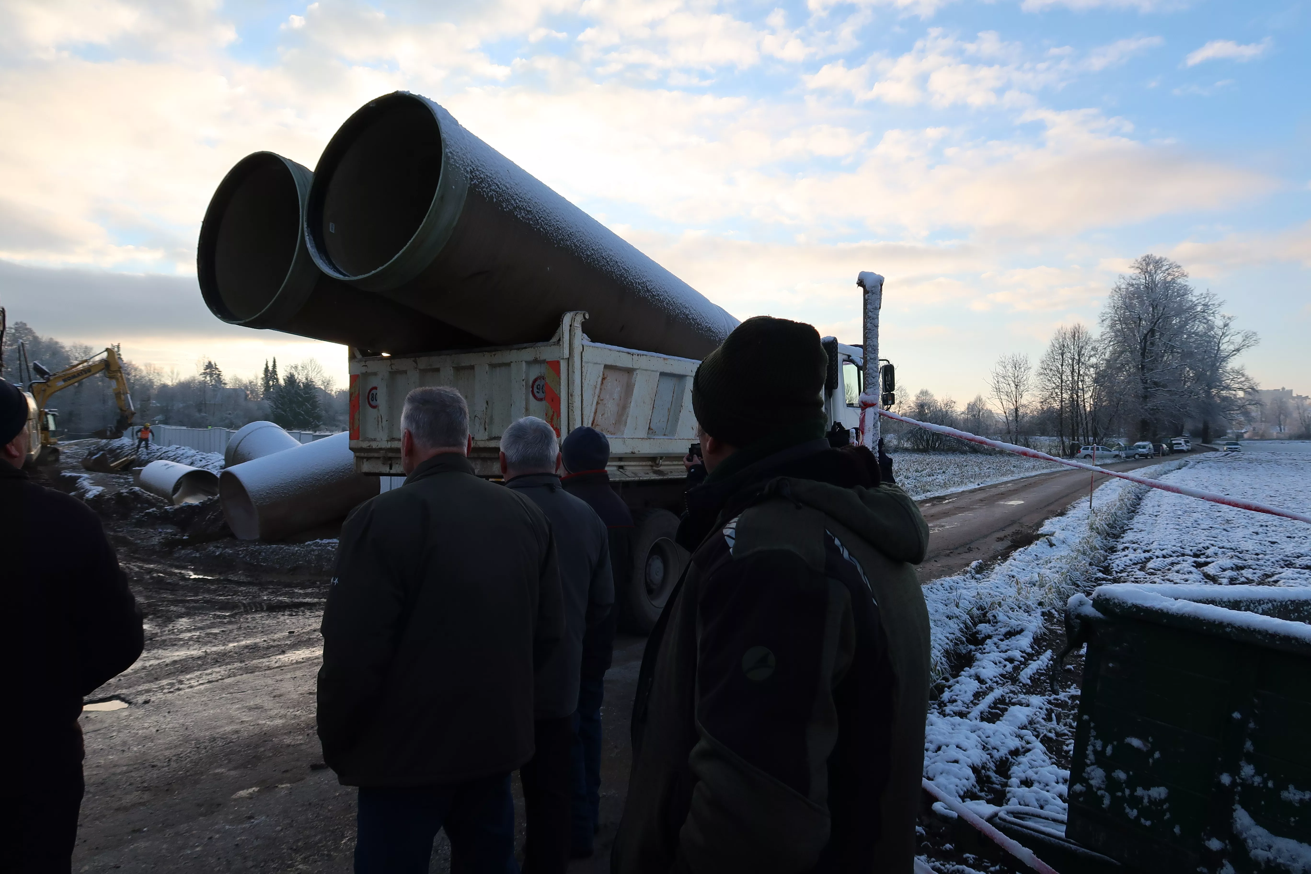 Umstrittener Bau des verbindenden Abwasserkanals C0