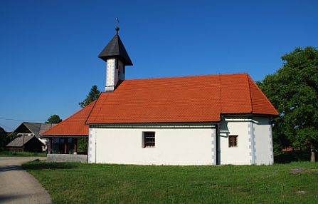 
				Podružnična cerkev sv. Duha v Novi Lipi			