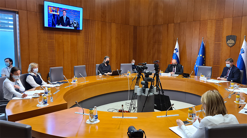 				Predsednik Državnega sveta Alojz Kov&scaron;ca se je na povabilo predsednika estonskega parlamenta J&uuml;rija Ratasa udeležil prvega Parlamentarnega foruma pobude Tri morja (3SI), ki je potekal v obliki videokonference (Foto: Milan Skledar)			