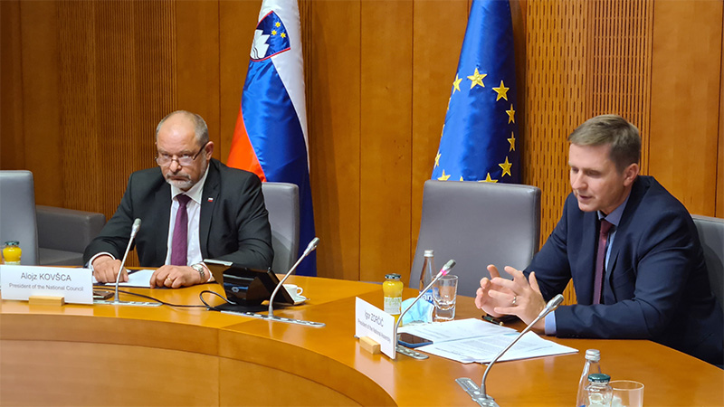 				Predsednik Državnega sveta RS, g. Alojz Kov&scaron;ca in predsednik Državnega zbora RS, mag. Igor Zorčič (Foto: M: Skledar)			