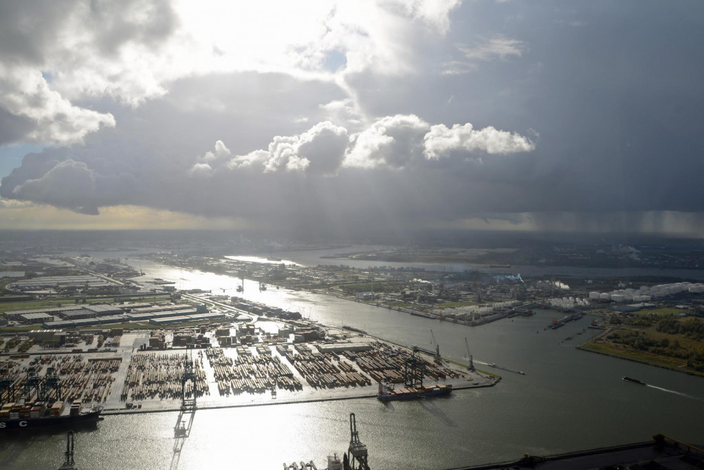 
				Belgijsko pristanišče Antwerpen. (Foto: Facebook)			