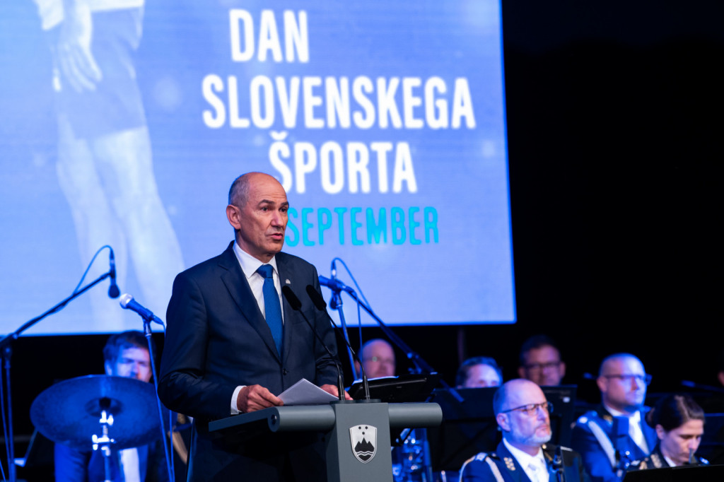 				Ob prazniku Dnevu športa je bil PV Janez Janša svečani govornik			