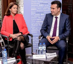 
				Tanja Fajon in makedonski premier Zoran Zaev. (Foto: Facebook)			