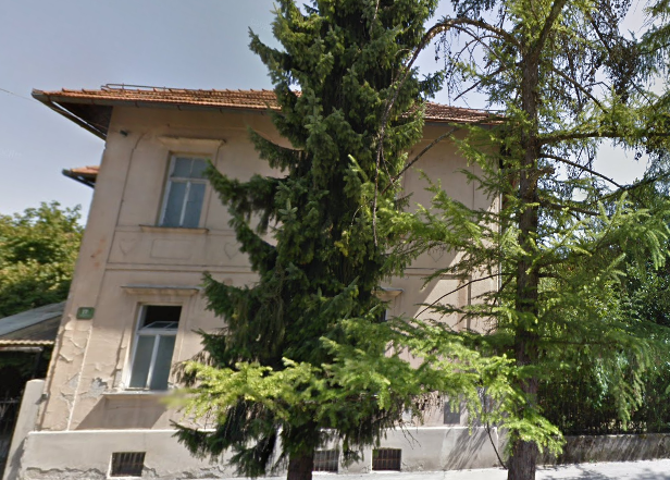 
				Zaplenjnea vila dr. Bogomila Remeca na Zarnikovi ulici 17 v Ljubljani. (Foto: Posnetek zaslona-Google maps)			