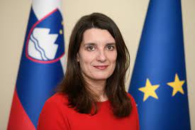 				Ministri EU za šport so na zasedanju Sveta EU, ki mu predseduje ministrica za izobraževanje, znanost in šport prof. dr. Simona Kustec, sprejeli Resolucijo o Evropskem modelu športa. foto gov.si			