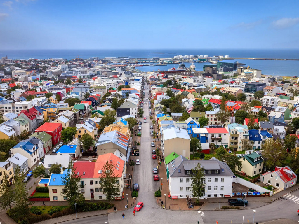 				Reykjavik, Islandija med prvimi priznala neodvisnost Slovenije			